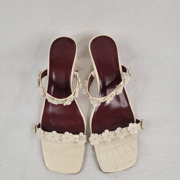 ​STAUD Skylar Cream Croc-Embossed Leather Floral Block Heel Mules - Portugal - Picture 3 of 13